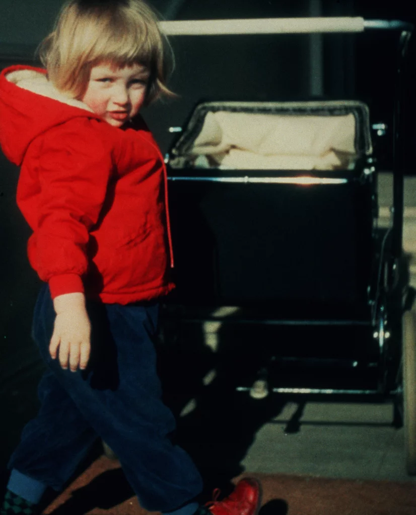 Princess Diana's Precious Childhood Photographs Will Give You a Huge Smile Shutterbulky.com
