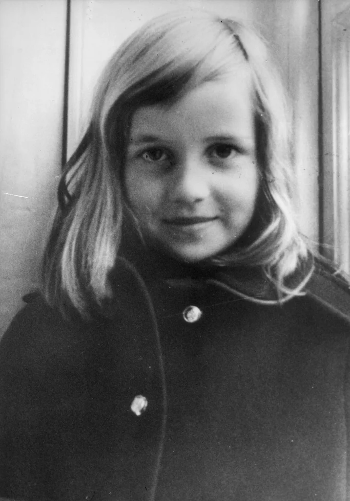 Princess Diana's Precious Childhood Photographs Will Give You a Huge Smile Shutterbulky.com