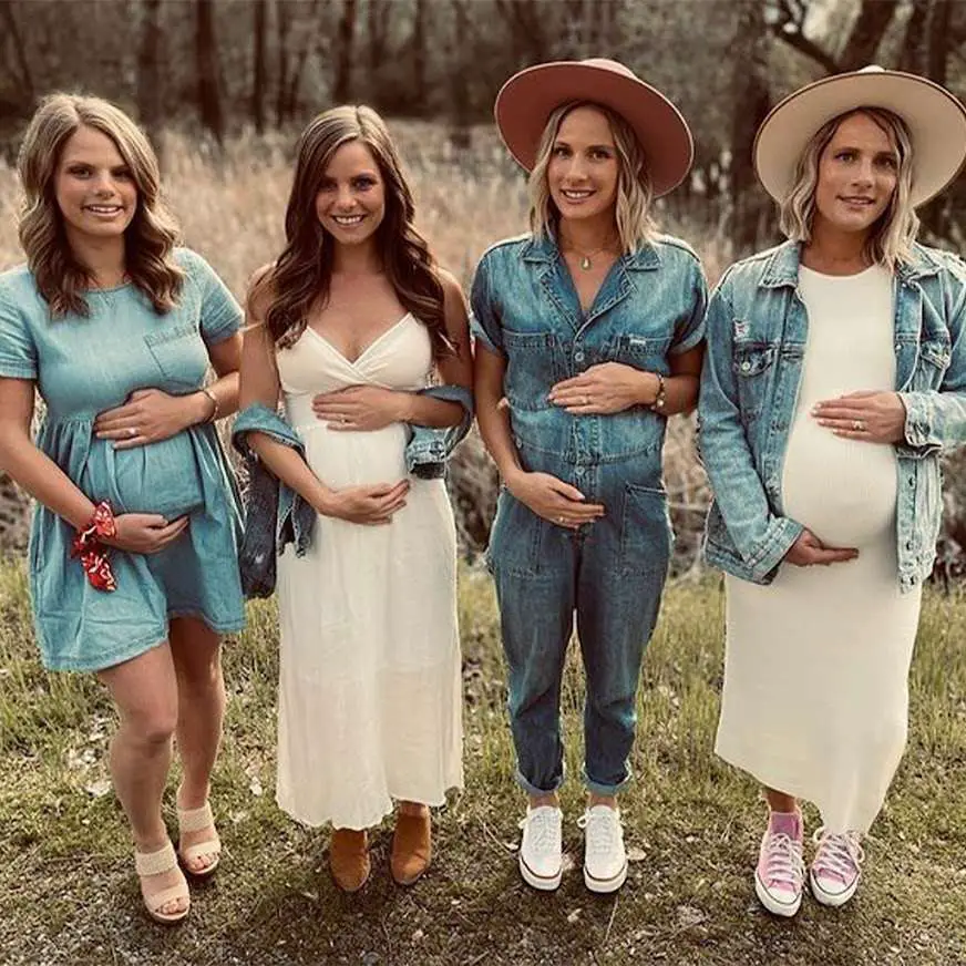 Four Sisters Are Pregnant At The Same Time & Will Give Birth A Few Days Apart