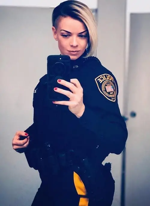 10 Most Beautiful Female Police Officers We D Love To Get Arrested By Shutterbulky