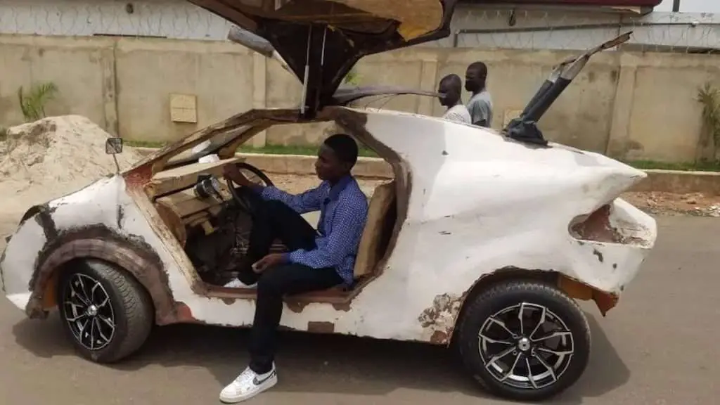 A Ghanaian boy builds a $3,000 DIY car out of scrap metal