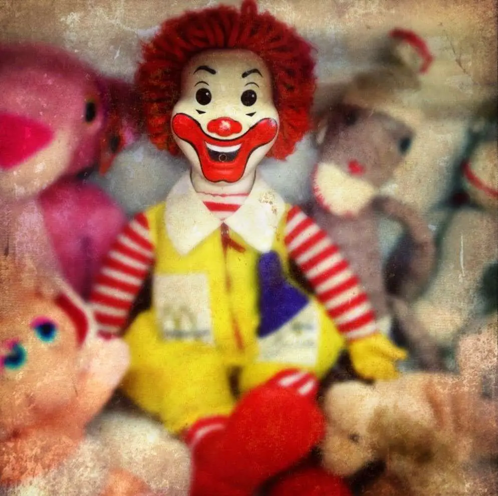 Ronald McDonald Doll. Midnight Believer via Flickr (2017)